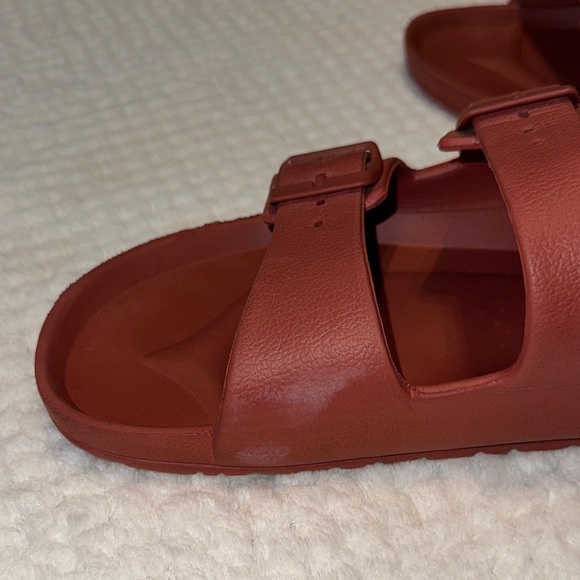 🩴 Express Rubber Slide Sandals – shade of Red, Size 12 - Picture 12 of 13